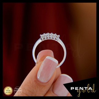 Penta Gold - 14 Ayar Altın Beş Taş Yüzük 0,19 ct. Swarovski Taşlı