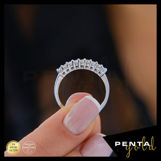 Penta Gold - 14 Ayar Altın Dokuz Taş Yüzük 0,36 ct. Swarovski Taşlı (1)