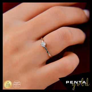 Penta Gold - 14 Ayar Altın Oval Tırnak Tektaş Yüzük 0,12 ct. Swarovski Taşlı