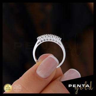 Penta Gold - 14 Ayar Altın Yedi Taş Yüzük 0,24 ct. Swarovski Taşlı