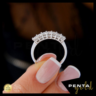 14 Ayar Altın Yedi Taş Yüzük 0,69 ct. Swarovski Taşlı - Thumbnail