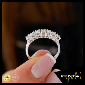 Penta Gold - 14 Ayar Altın Yedi Taş Yüzük 0,82 ct. Swarovski Taşlı