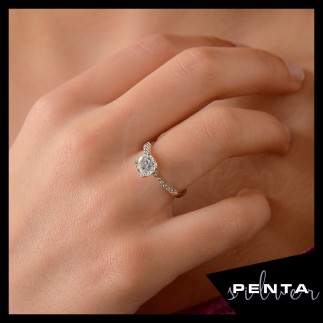 Penta Silver - Dört Tırnak Swarovski Tektaş Bombeli Gümüş Yüzük